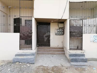 3rd Floor With Roof Flat Is Available For Sale At Sector 31/g 3rd Floor With Roof Flat Is Available For Sale At Sector 31/g