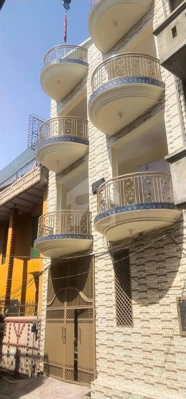 بنگش کالونی راولپنڈی میں 8 کمروں کا 5 مرلہ مکان 2.2 کروڑ میں برائے فروخت۔