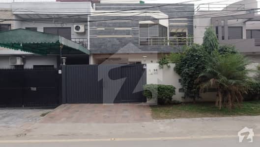 10 Marla House Available For Sale In New Muslim Town C Block Lahore 