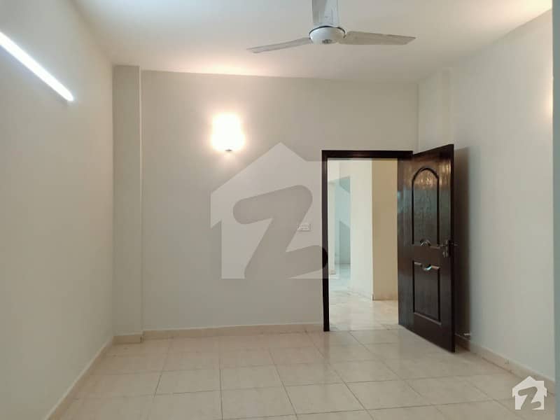 12 Marla 4 Bed Flat On 3rd Floor For Rent In Askari 11 Lahore