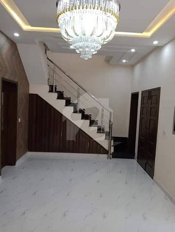 5 MARLA IDEAL HOUSE AVAILABLE GET POSSESSION ON 50 PERCENT AND BOOKING JUST 20 PERCENT