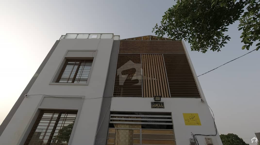 میمن گوٹھ گداپ ٹاؤن کراچی میں 5 کمروں کا 6 مرلہ مکان 1.8 کروڑ میں برائے فروخت۔