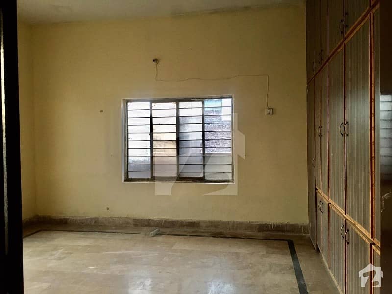 1 Kanal Upper Portion For Rent In Sabzazar Colony