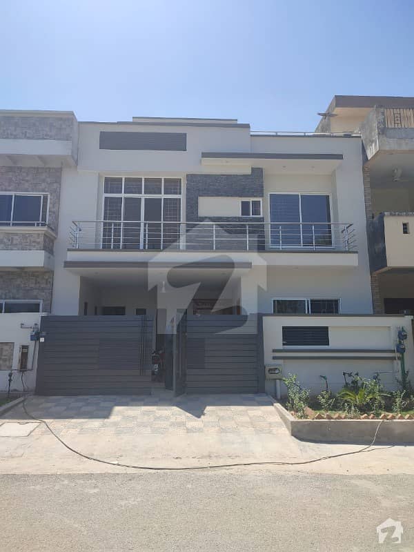 Luxury Brand New 30x60 House For Sale In G 13