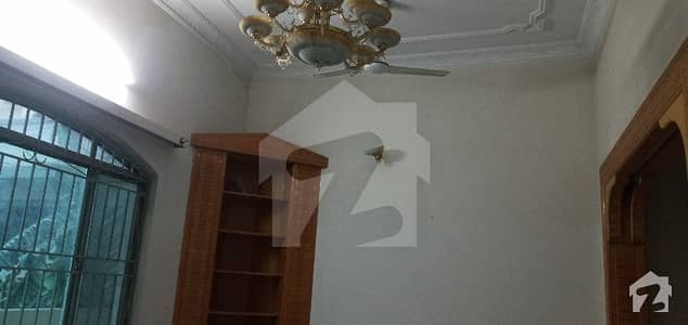 ہارلے سٹریٹ راولپنڈی میں 4 کمروں کا 7 مرلہ مکان 2.5 کروڑ میں برائے فروخت۔