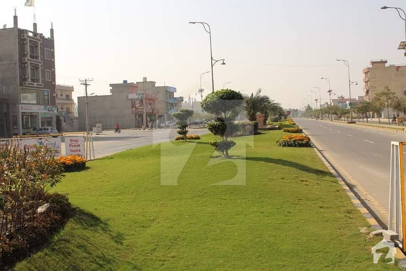 سینٹرل پارک ۔ بلاک سی سینٹرل پارک ہاؤسنگ سکیم لاہور میں 10 مرلہ رہائشی پلاٹ 52 لاکھ میں برائے فروخت۔