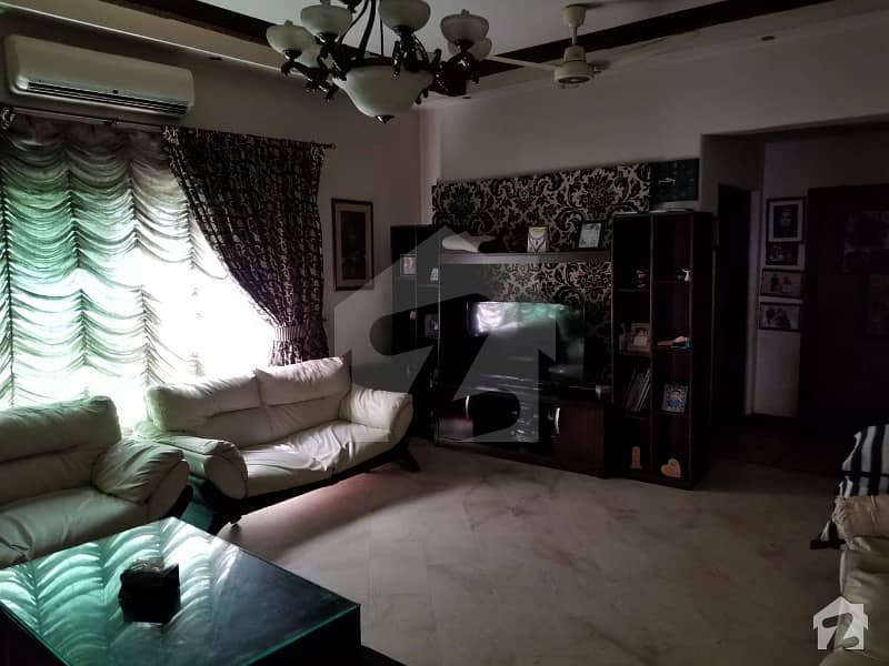 بحریہ ٹاؤن سفاری ولاز بحریہ ٹاؤن سیکٹر B بحریہ ٹاؤن لاہور میں 3 کمروں کا 8 مرلہ مکان 1.4 کروڑ میں برائے فروخت۔