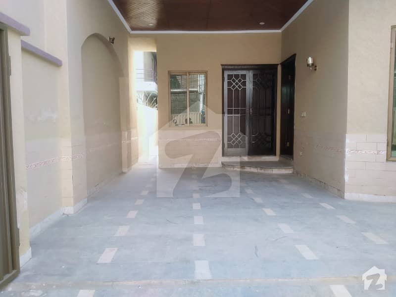 7 Marla Beautiful House Available For rent On Hot Location