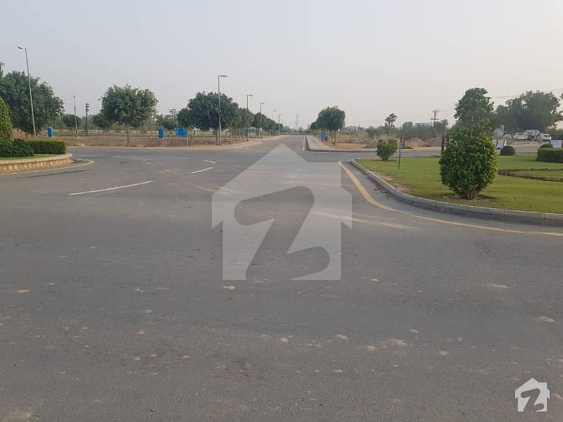 Ee Block Multan Road Bahria Town Lhr 5 Marla Commercial Plot Available For Sale