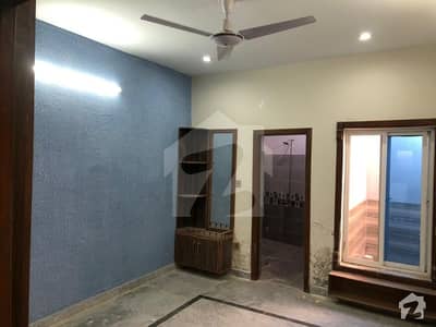 چکلالہ سکیم 3 چکلالہ سکیم راولپنڈی میں 4 کمروں کا 7 مرلہ مکان 35 ہزار میں کرایہ پر دستیاب ہے۔