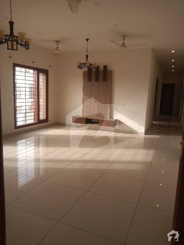 Dha Phase 8 500 Yard Just Like New Portion For Rent