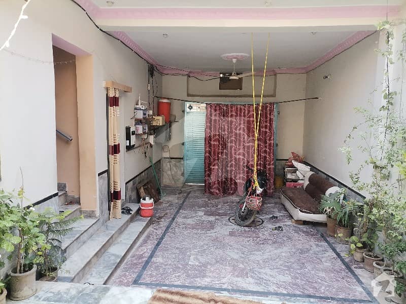 بمبا روڈ پشاور میں 5 کمروں کا 8 مرلہ مکان 1.8 کروڑ میں برائے فروخت۔ بمبا روڈ پشاور میں 5 کمروں کا 8 مرلہ مکان 1.8 کروڑ میں برائے فروخت۔