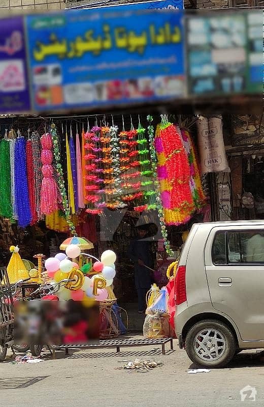 امین پور بازار فیصل آباد میں 1 مرلہ دکان 4.7 کروڑ میں برائے فروخت۔