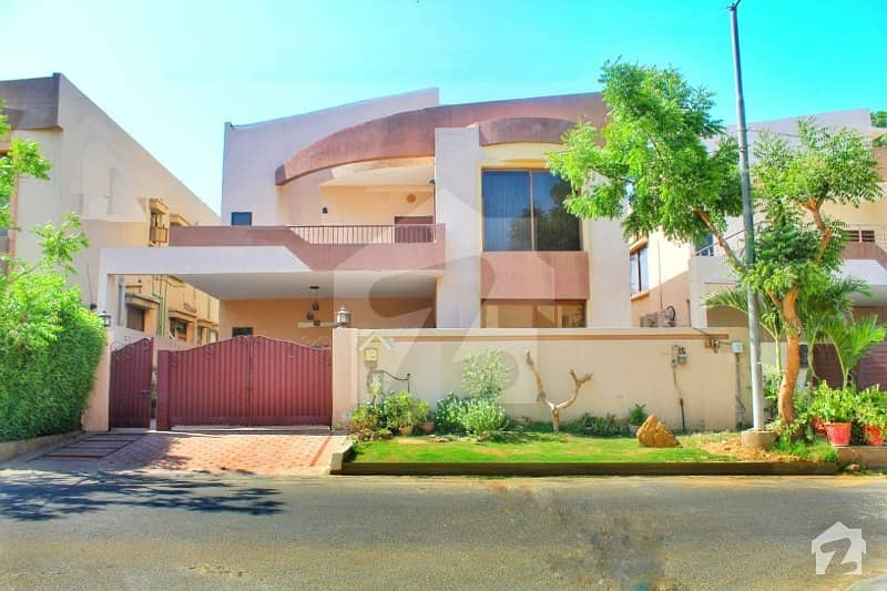 NAVY HOUSING SCHEME 350 YDS HOUSE FOR SALE IN HIGHLY SECURE AREA OF