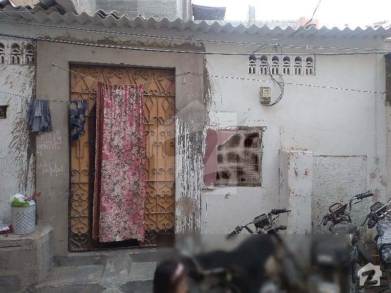 کراچی کنٹونمنٹ کینٹ کراچی میں 3 کمروں کا 4 مرلہ مکان 45 لاکھ میں برائے فروخت۔