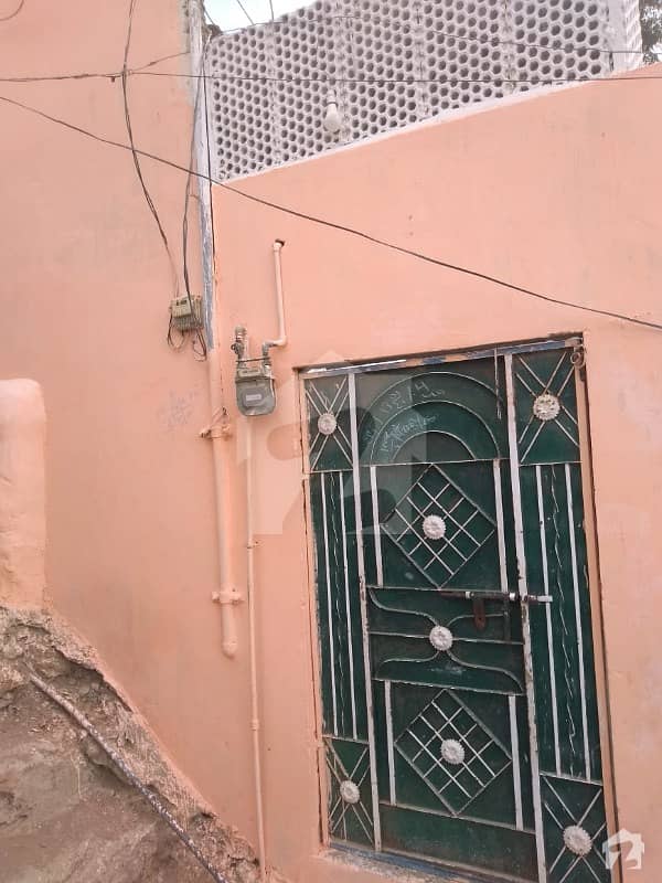 نصرت بھٹو کالونی نارتھ ناظم آباد کراچی میں 6 کمروں کا 6 مرلہ مکان 25 لاکھ میں برائے فروخت۔