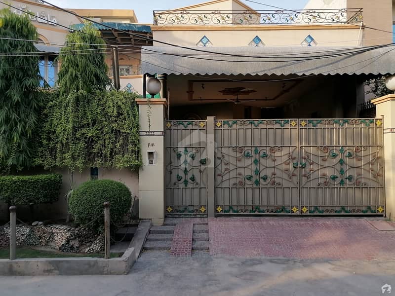 Well-constructed House Available For Sale In Khayaban Colony 2