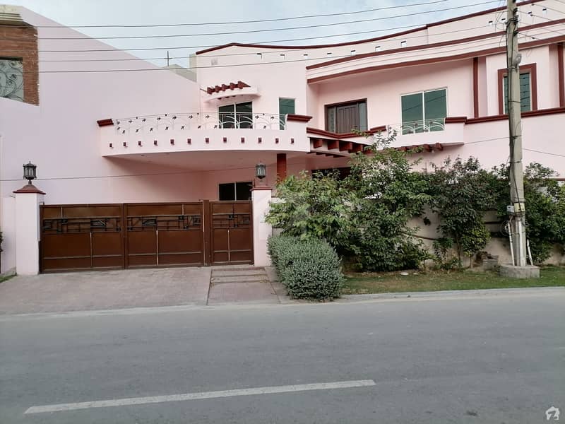 Centrally Located House In Saeed Colony Is Available For Sale