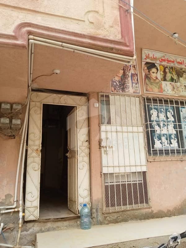 اَپر غزری غِزری کراچی میں 2 کمروں کا 3 مرلہ فلیٹ 35 لاکھ میں برائے فروخت۔