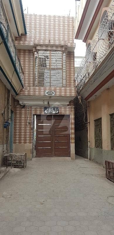 1350  Square Feet House Is Available In Faqeerabad Road
