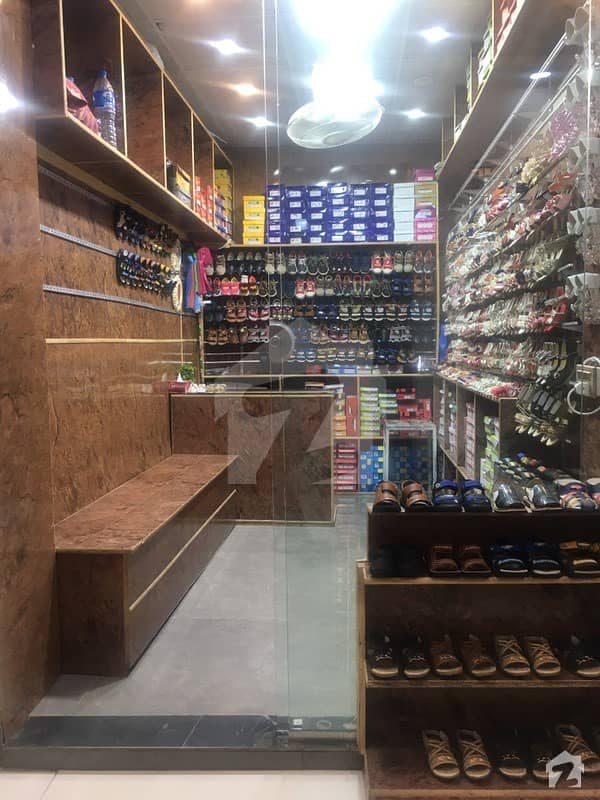 Good 225  Square Feet Shop For Rent In Chungi Amar Sadhu