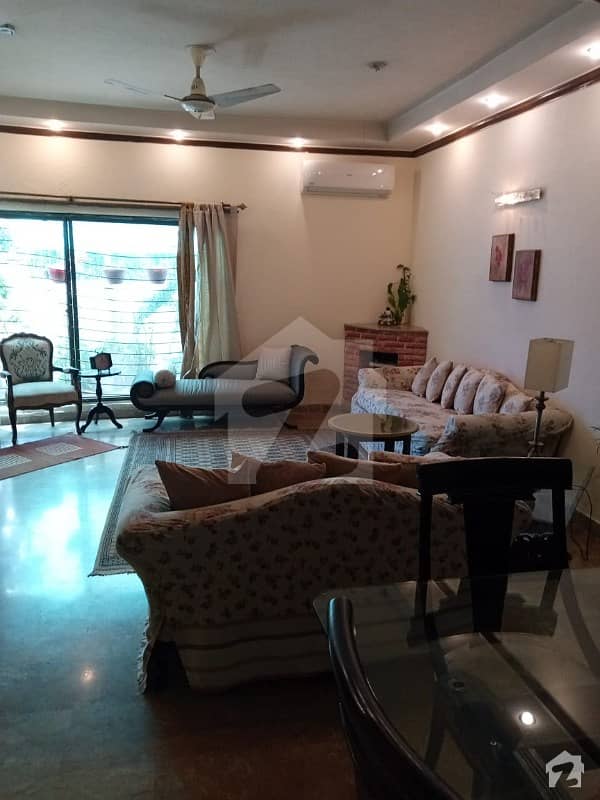 پنجاب کوآپریٹو ہاؤسنگ ۔ بلاک اے پنجاب کوآپریٹو ہاؤسنگ سوسائٹی لاہور میں 4 کمروں کا 10 مرلہ مکان 2.1 کروڑ میں برائے فروخت۔