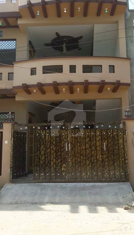 اسلام آباد ایکسپریس وے اسلام آباد میں 4 کمروں کا 6 مرلہ مکان 1.85 کروڑ میں برائے فروخت۔