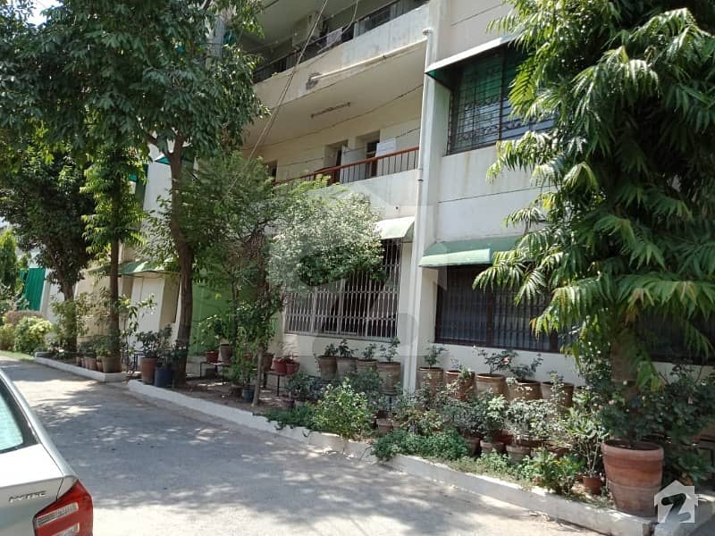 10 Marla  Flat Available For Sale In Askari 5