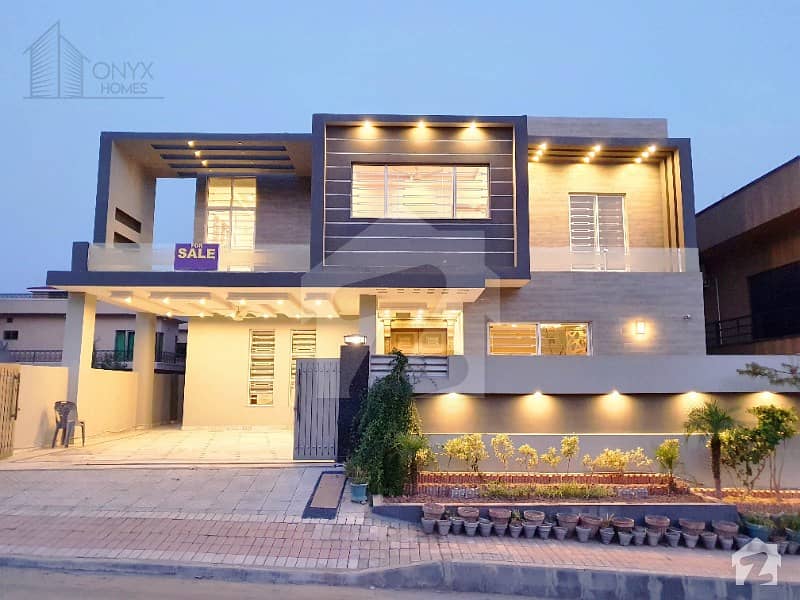 Luxury 1 Kanal Amazing House On Boulevard In Bahria Town