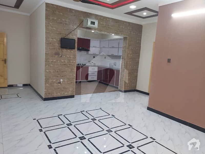 10 Marla Residential Fresh House For Sale In Hayatabad Phase 7 Sector E6