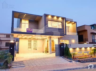 High Quality 1 Kanal 5 Bed Elegant House For Sale High Quality 1 Kanal 5 Bed Elegant House For Sale