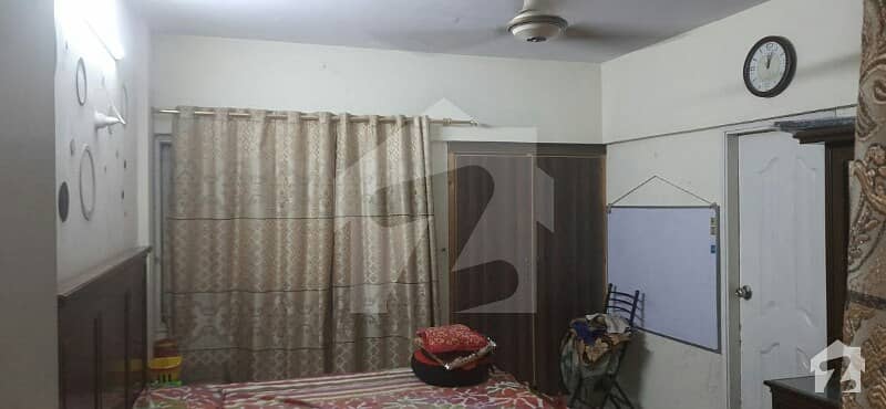 گلستانِِ جوہر ۔ بلاک 19 گلستانِ جوہر کراچی میں 3 کمروں کا 6 مرلہ فلیٹ 78 لاکھ میں برائے فروخت۔