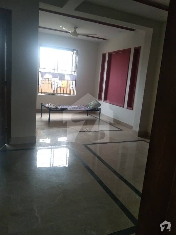 1125  Square Feet House In Central Formanites Housing Scheme For Rent