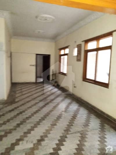 Gulshan 13d1 House 400 Sq Yd Ground  Floor 2 Rent 50000