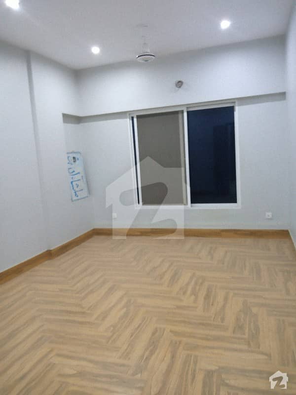 Outclass Full Floor Apartment Available For Rent