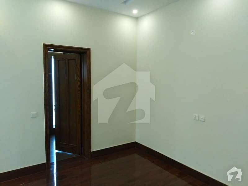 5 Marla House For Rent In The Perfect Location Of Chinar Bagh