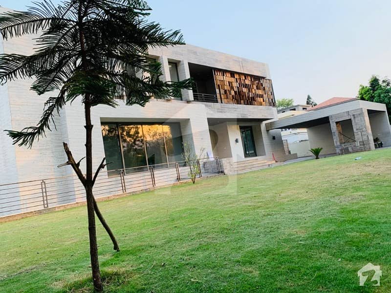 Luxury House 8 Bedrooms In F-6 Islamabad Available For Rent