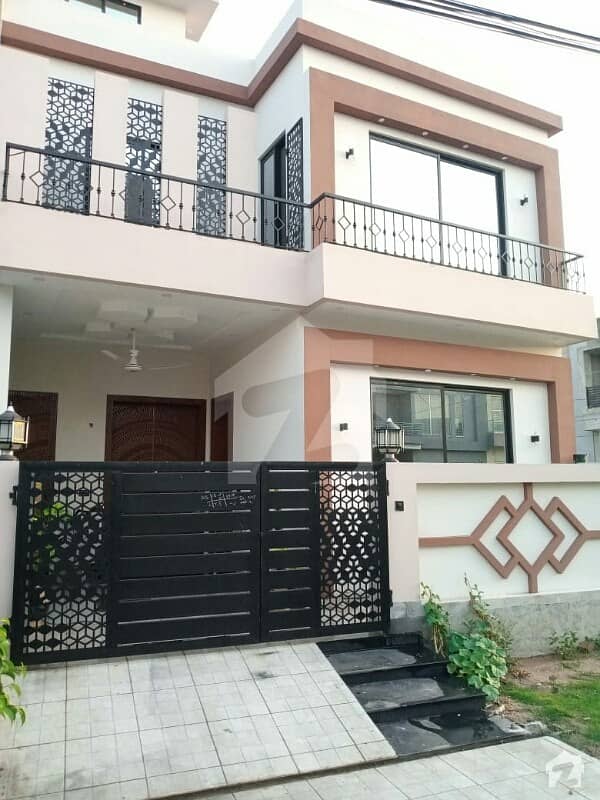 Greenz Properties Offers Luxury 5 Marla Brand New House For Sale In State Life Society Phase 1 Block A Extension