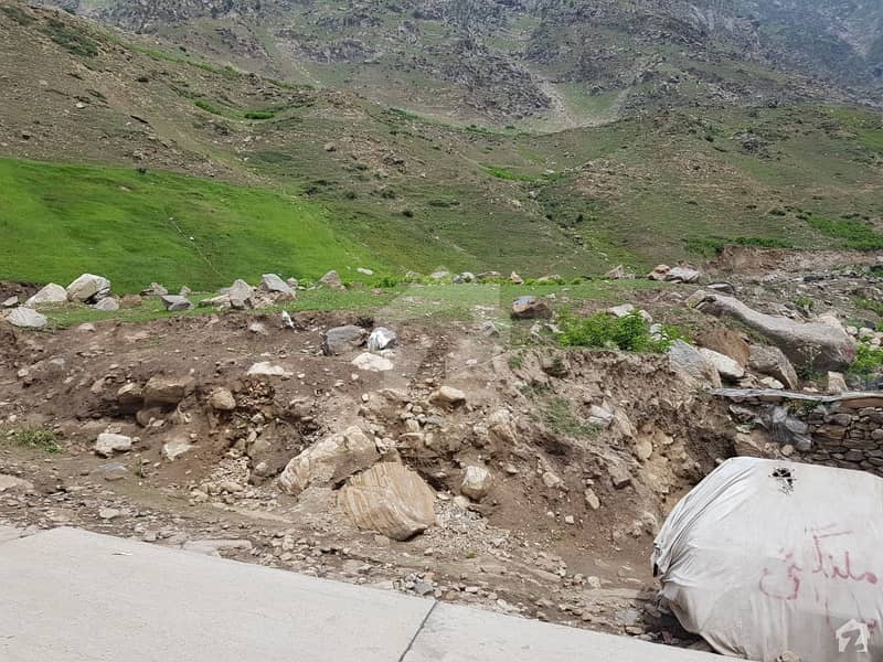Perfect 1 Kanal Residential Plot In Saiful Muluk Road For Sale