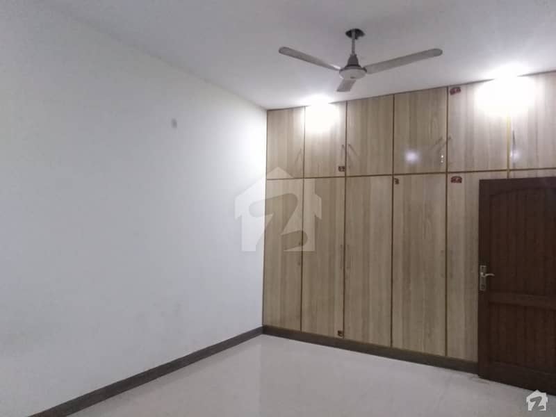 Gorgeous 10 Marla House For Rent Available In Model Town