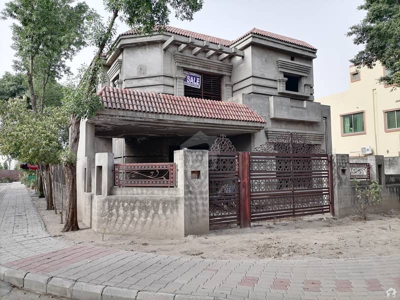 House In Bahria Town Sized 14 Marla Is Available