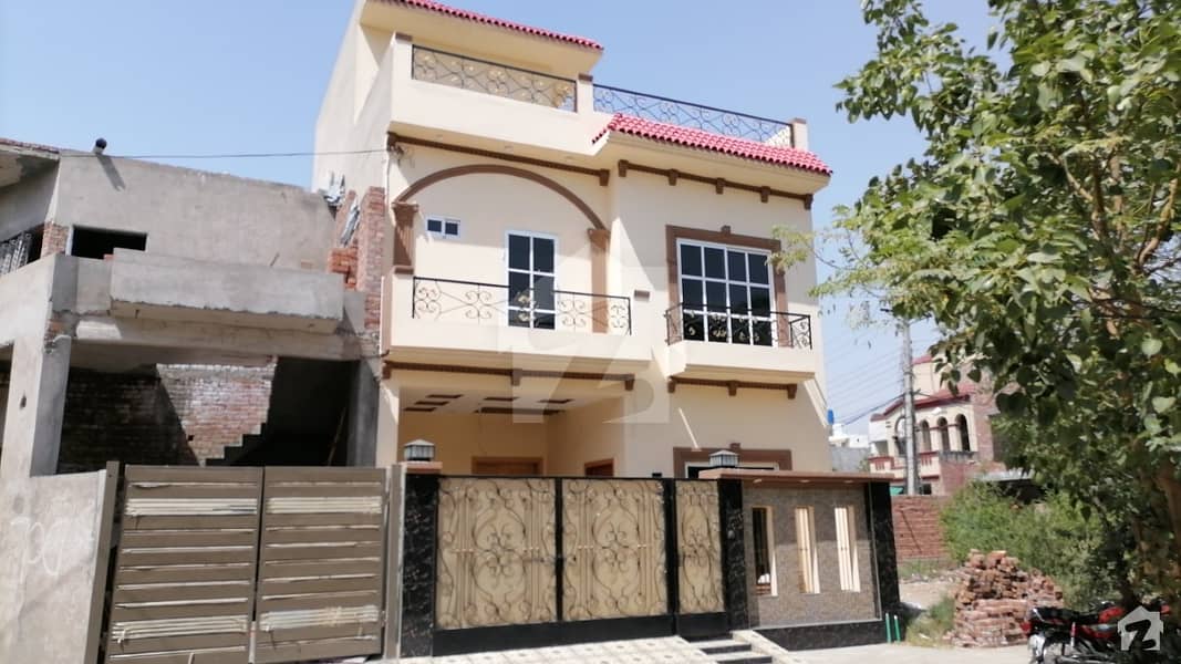 7 Marla Facing Park Double Storey House For Sale In Nawab Town