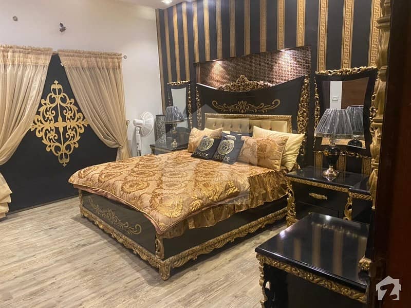 ڈی ایچ اے فیز 5 - بلاک ڈی فیز 5 ڈیفنس (ڈی ایچ اے) لاہور میں 3 کمروں کا 6 مرلہ مکان 1.95 کروڑ میں برائے فروخت۔