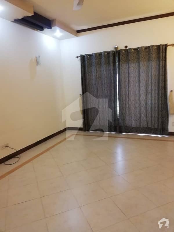 1 Kanal Vip Upper Portion For Rent In Pcsir Phase 2 Lahore