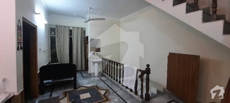 تاجپورہ - بلاک ای تاجپورہ لاہور میں 5 کمروں کا 5 مرلہ مکان 1.35 کروڑ میں برائے فروخت۔