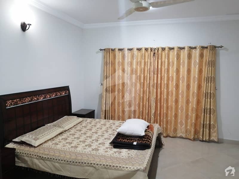 10 Marla Spacious Lower Portion Is Available In Khayaban-e-Tanveer For Rent