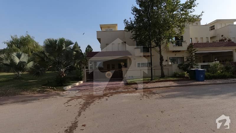 outstanding location 10 marla 5bedrooms semi corner house for sale in bahria enclave Islamabad sector A
