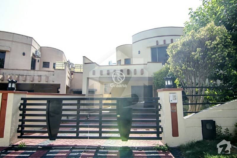 10 Marla House For Sale In Saffari Villa  1 Bahria Town 1