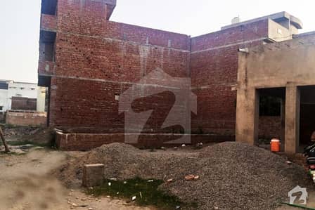 ایمن آباد سیالکوٹ میں 3 مرلہ رہائشی پلاٹ 35 لاکھ میں برائے فروخت۔