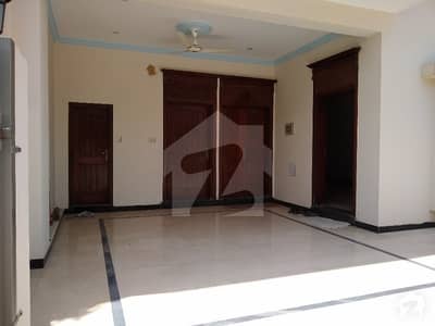 ایف ۔ 17 اسلام آباد میں 5 کمروں کا 8 مرلہ مکان 1.75 کروڑ میں برائے فروخت۔ ایف ۔ 17 اسلام آباد میں 5 کمروں کا 8 مرلہ مکان 1.75 کروڑ میں برائے فروخت۔